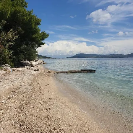 Alexandros Seaside Hotel